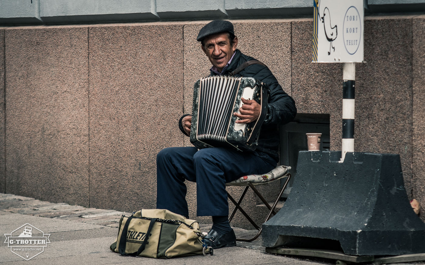 Street musician in Helsinki.