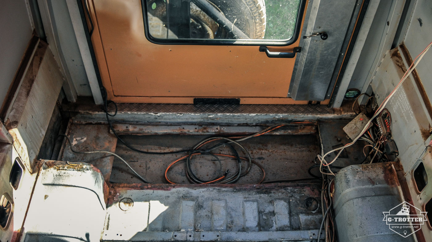 Panoramic view of the mysterious hole in the floor.
