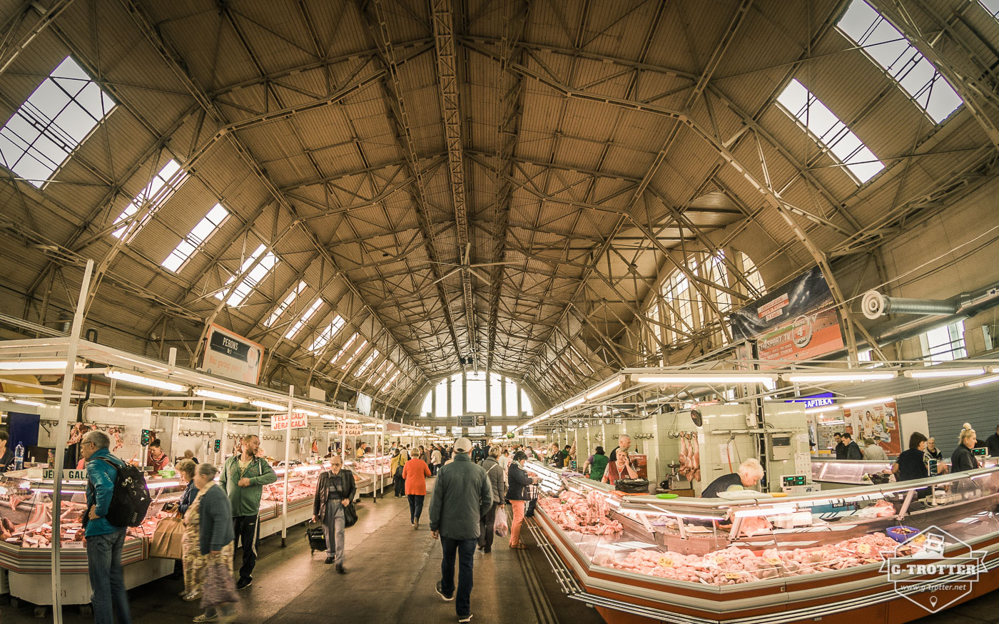 In der Halle des Rigaer Zentralmarktes. 