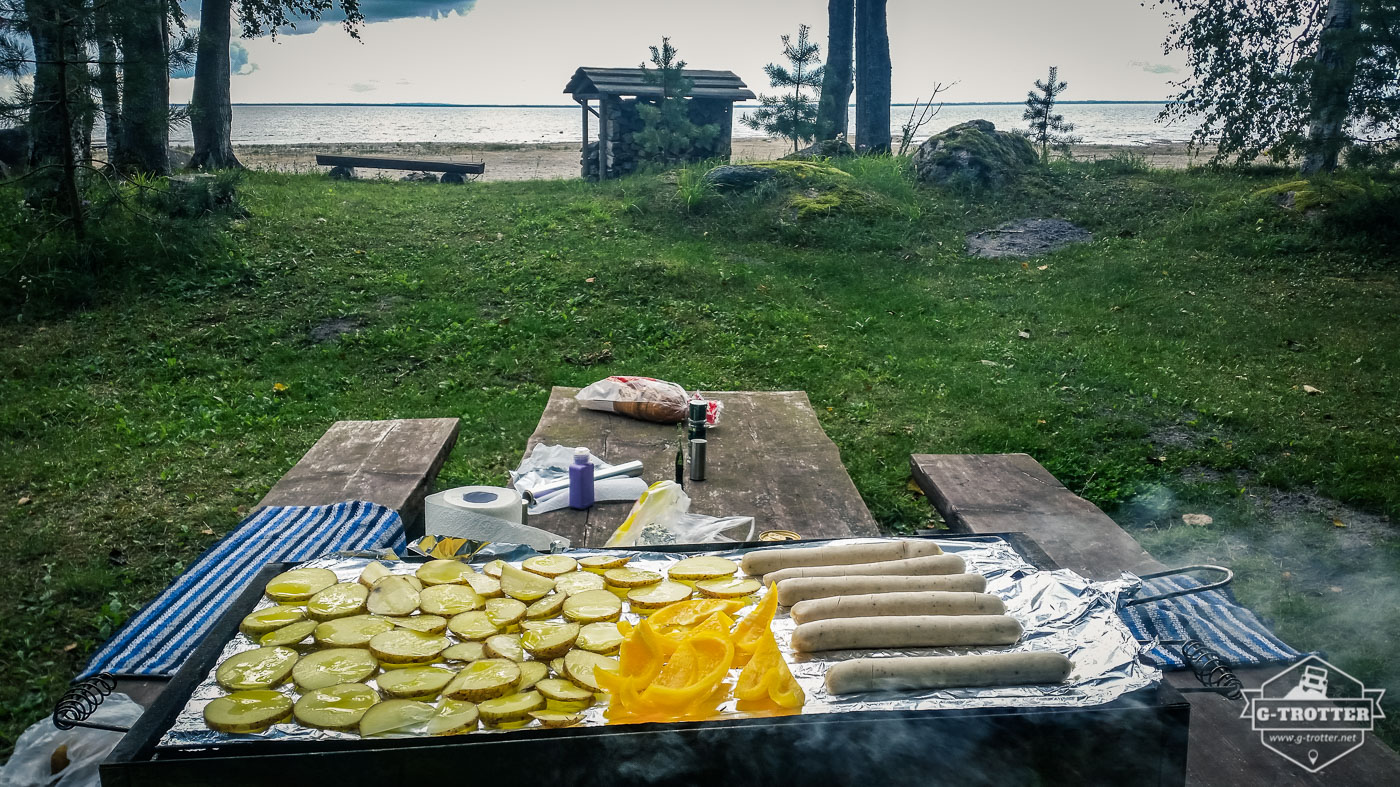 Grillerei am Seeufer. Was will man mehr?