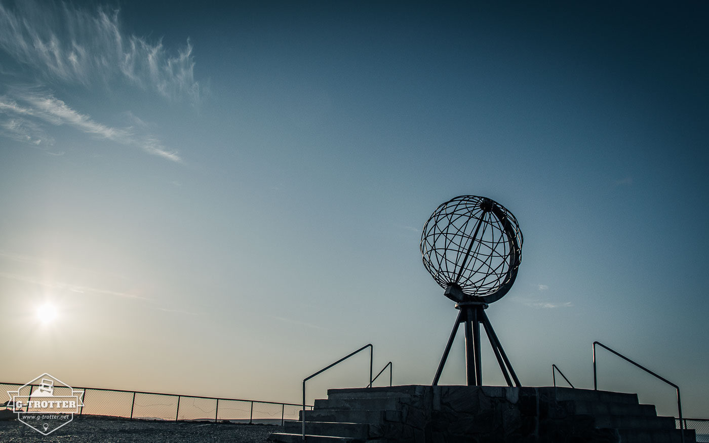  The globe as the symbol of the North Cape.
