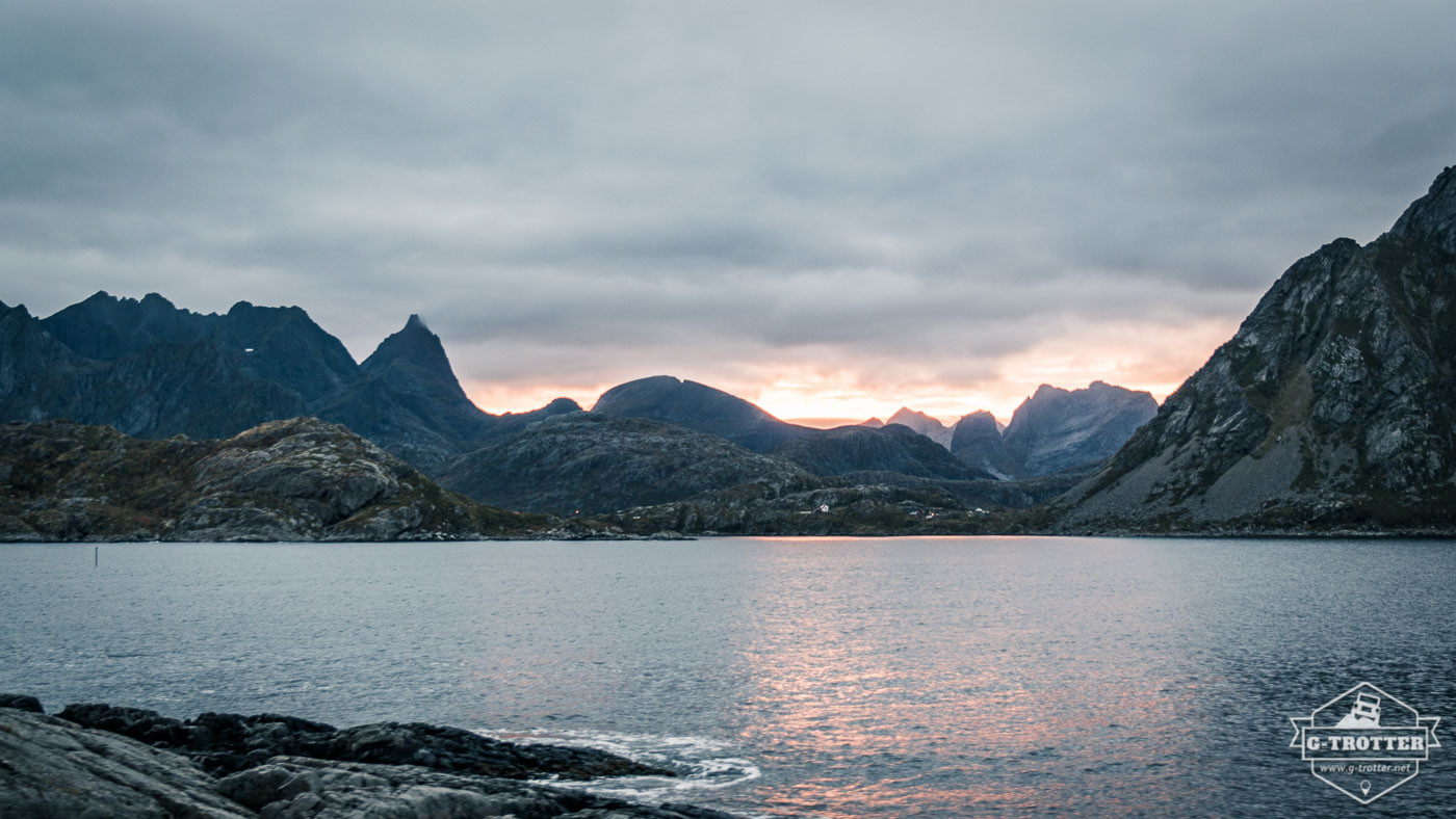 Sonnenuntergang auf den Lofoten. 