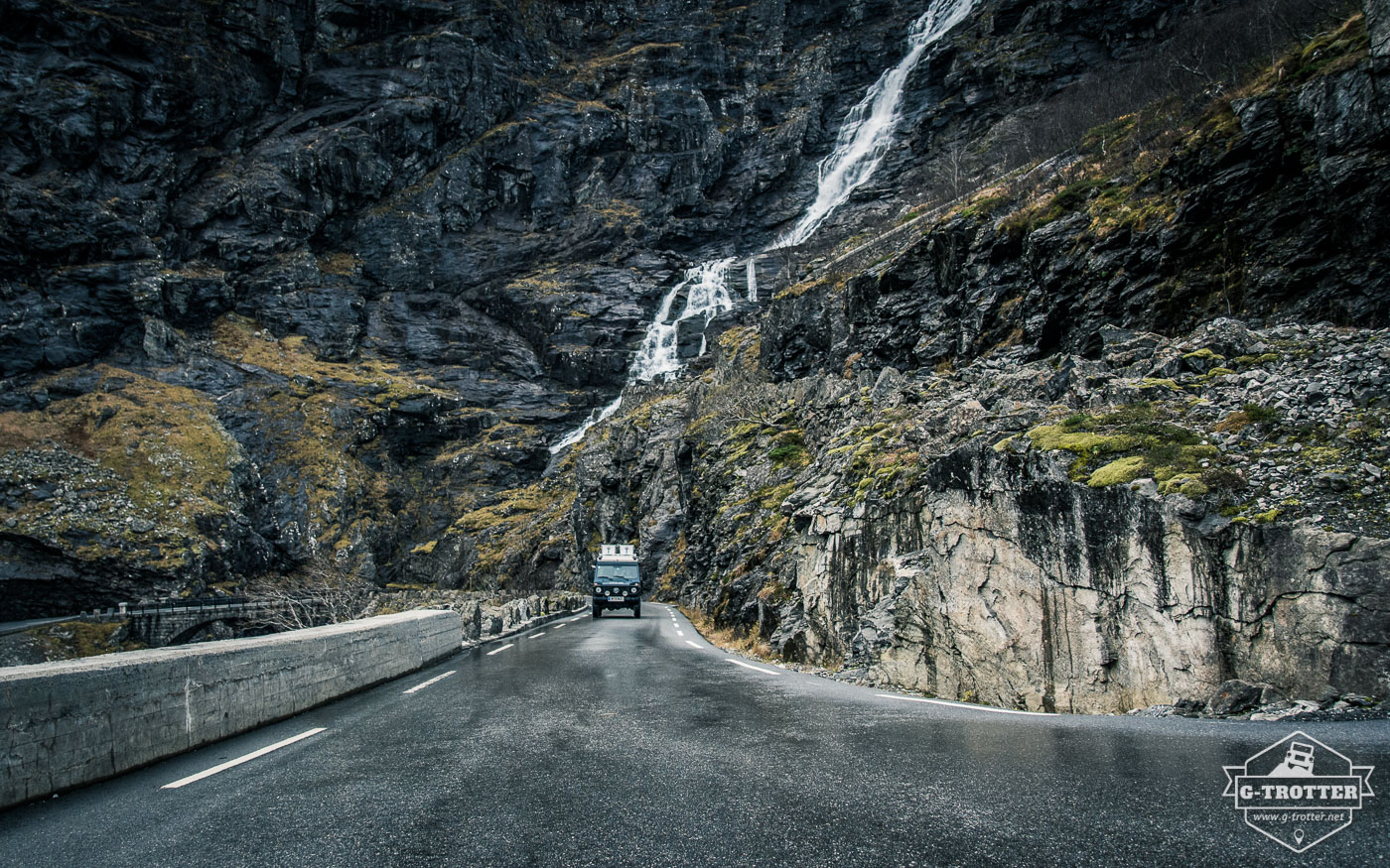 The G bravely struggles up the steep Trollstigen.