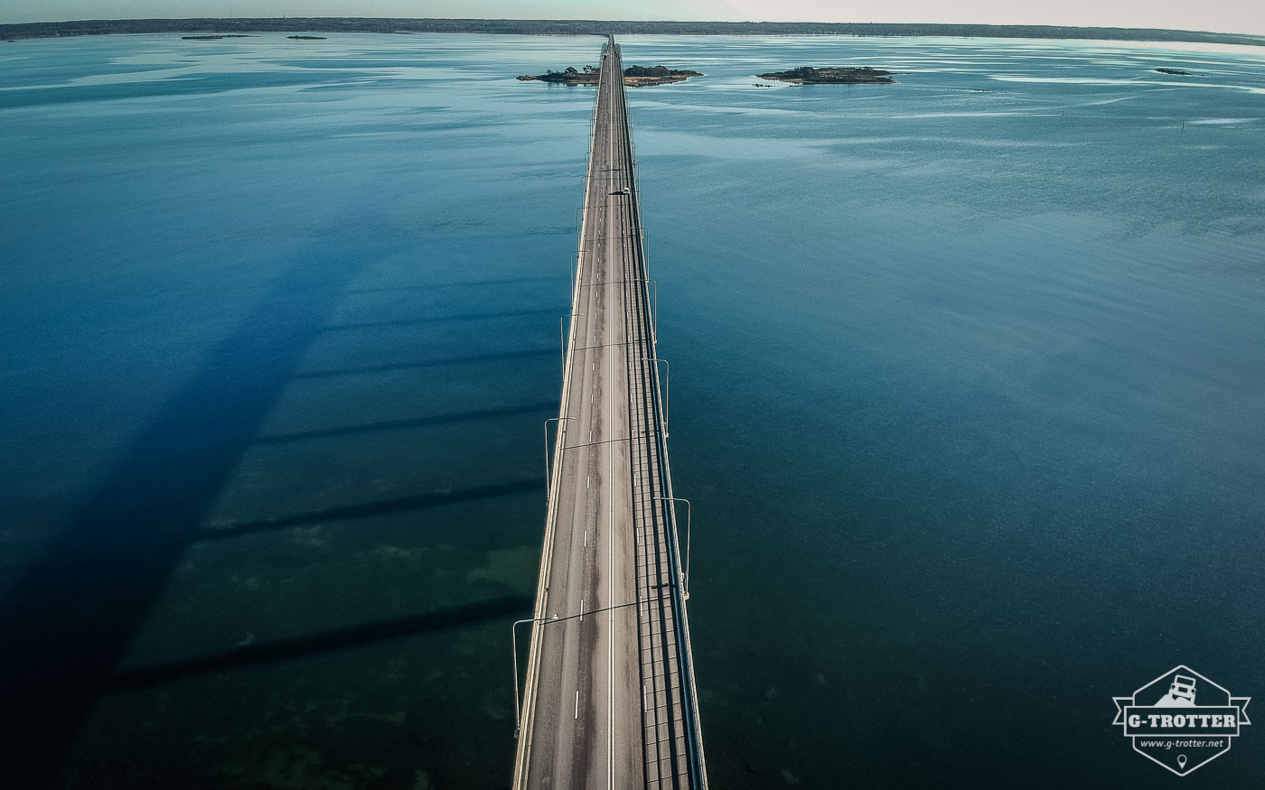 Brücke vom schwedischen Festland auf die Insel Öland. 
