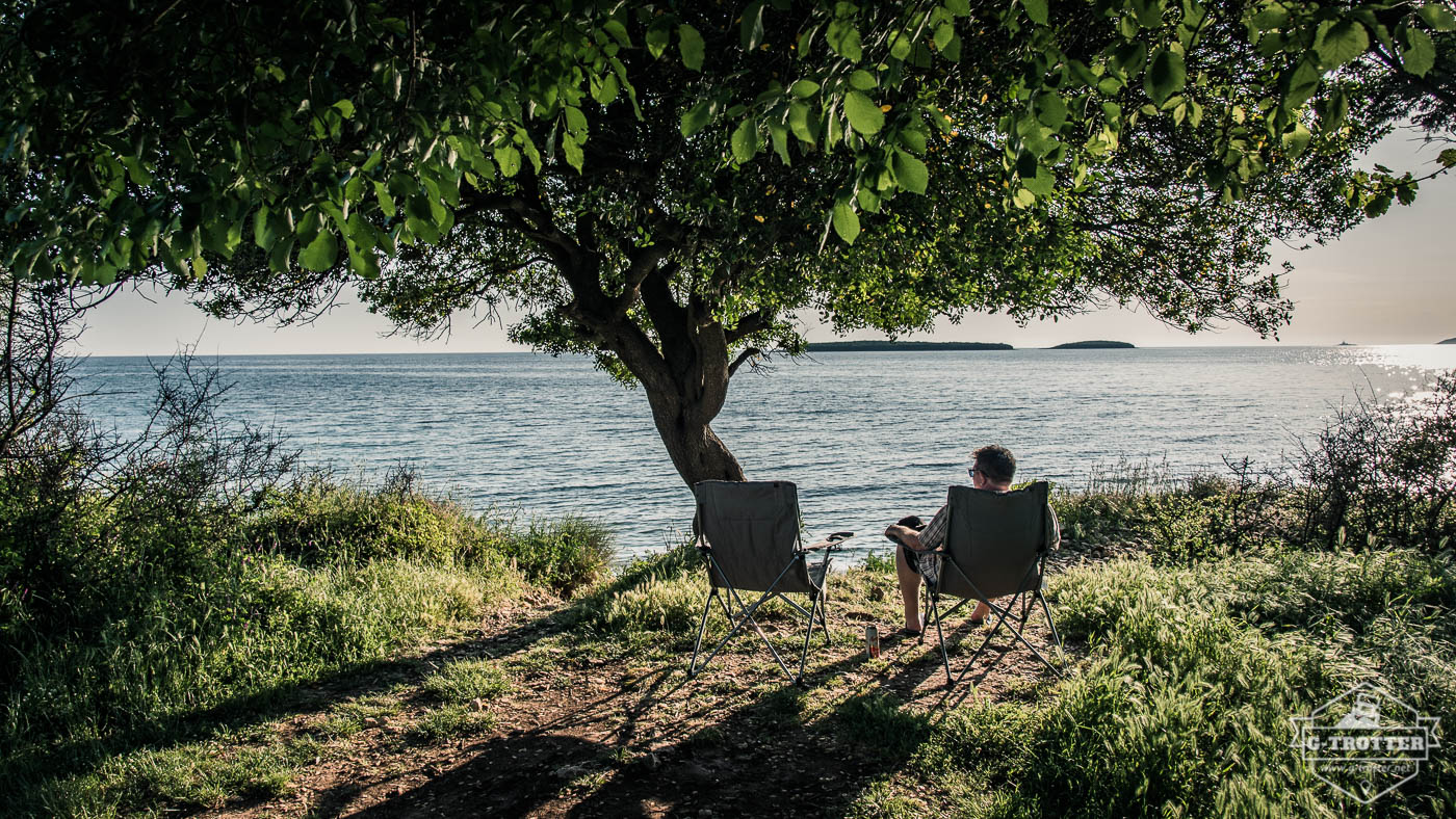 Stellplatz direkt am Strand in der Nähe von Rovinj.